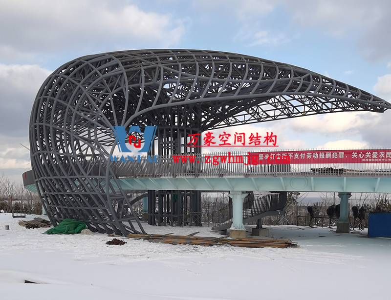 什么是異形鋼結(jié)構(gòu)？復(fù)雜空間異形鋼結(jié)構(gòu)該如何選擇廠家？