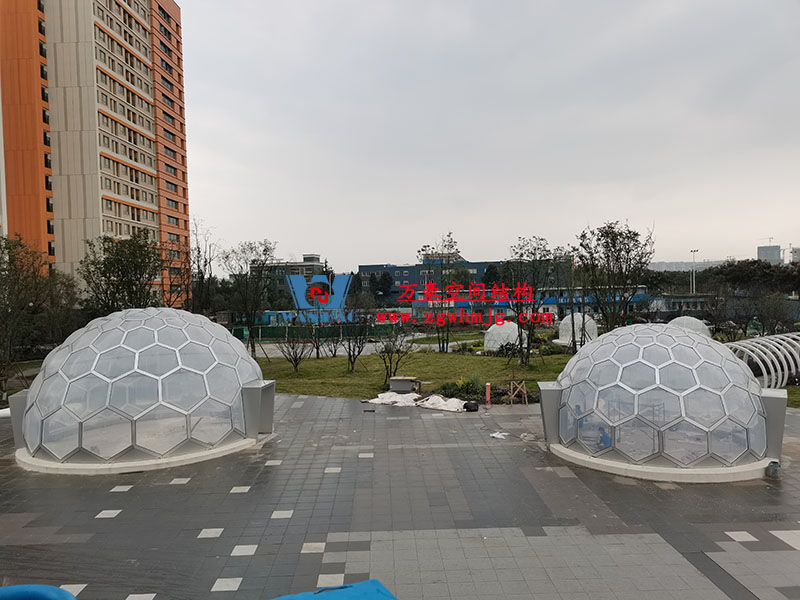 etfe膜結(jié)構(gòu)產(chǎn)品為何如此受歡迎？萬豪ETFE膜結(jié)構(gòu)公司為什么會(huì)得到大家的信賴？