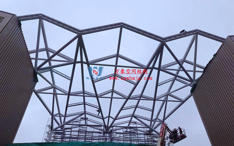 匯工匠精神，抓工程品質(zhì)|合肥文一塘溪津門天幕鋼結(jié)構(gòu)及ETFE氣枕膜工程最新施工進(jìn)度
