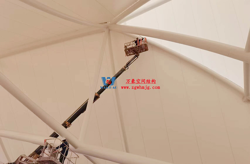 陜西定邊馬蓮灘沙漠公園鋼膜結(jié)構(gòu)工程“奮力快跑”，工程“進(jìn)度條”刷新了!