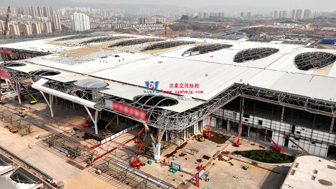 重慶東站站房正在加速建設(shè)，全力繪就項目新篇章