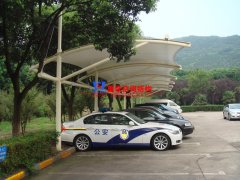 膜結構停車棚造價多少合適？簡易車棚膜結構低價市場分析