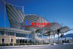 張力膜結(jié)構(gòu)是什么？張力膜結(jié)構(gòu)有哪些特點特稱？