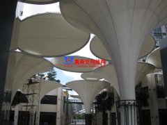 膜結(jié)構(gòu)建筑如何避免積水生成？膜結(jié)構(gòu)防止積水的方法是什么？