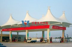 膜結(jié)構(gòu)加油站有什么優(yōu)點(diǎn)？為什么加油站頂棚優(yōu)先選擇膜結(jié)構(gòu)？